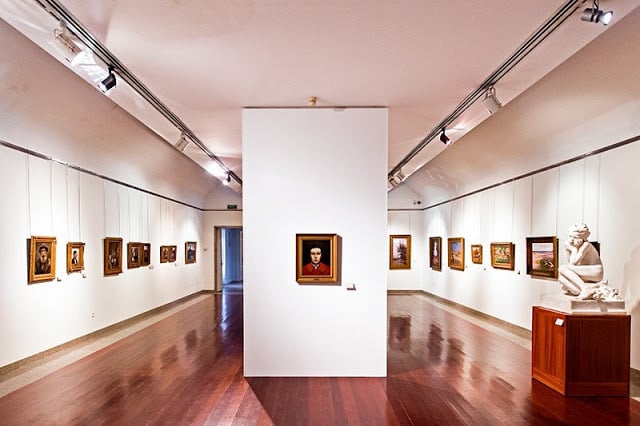 Interior del Museo Soares dos Reis en Oporto Interior del Museo Soares dos Reis en Oporto