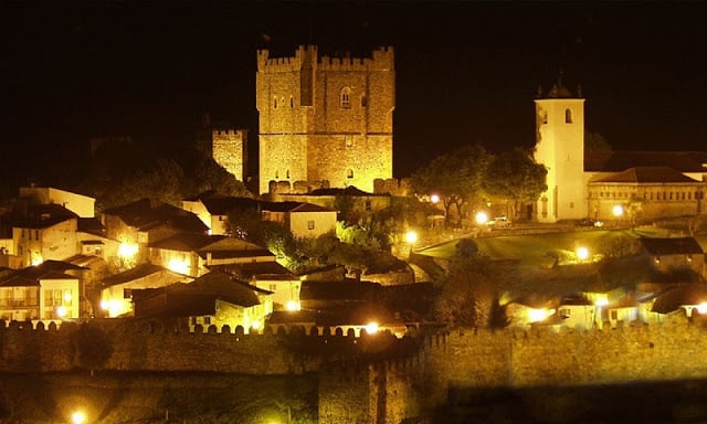 Castelo de Braganza por la noche Castelo de Braganza por la noche