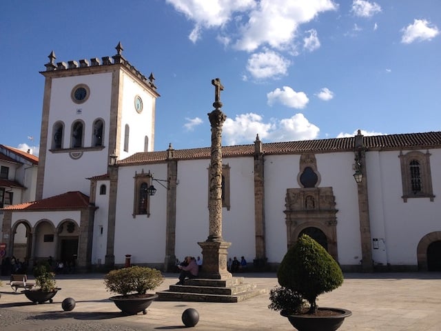 Sé Velha (Catedral Vieja) de Braganza en Portugal Sé Velha (Catedral Vieja) de Braganza en Portugal